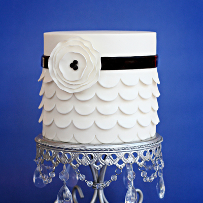 Vintage Scallop Cake