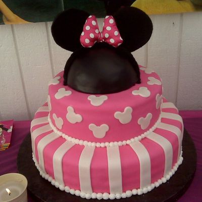Minnie Mouse Cake
