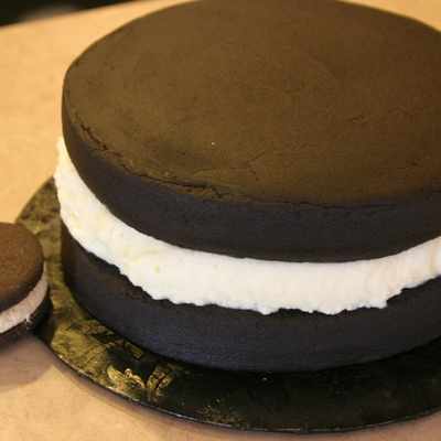 White Chocolate Ganache Cookie Cake