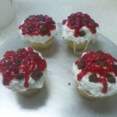 Spaghetti And Meatball Cupcakes