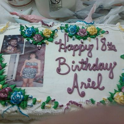 White Roses With Varied Color Tips