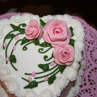 6 In Valentine Cakes