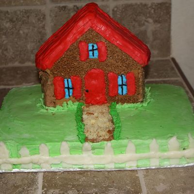 Stand Up Housewarming Cake