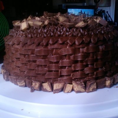 Reese's Basket Cake