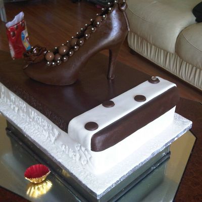 Chocolate Shoe Cake