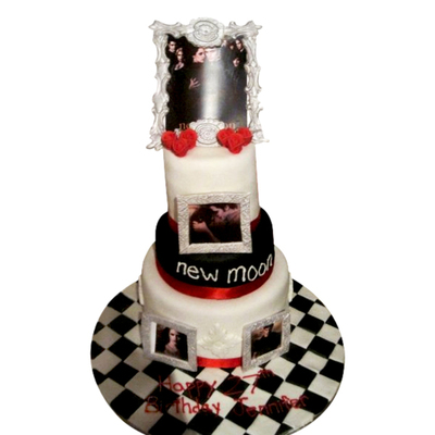 Twilight New Moon Cake