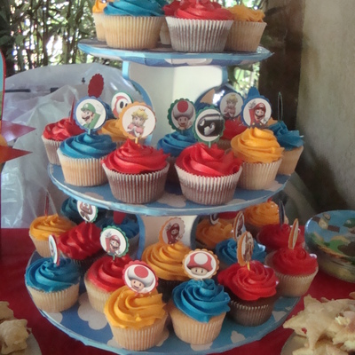 Super Mario Bros Cupcakes Tower