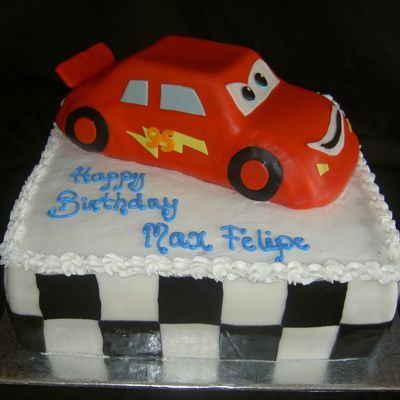 Lightening Mcqueen Cake