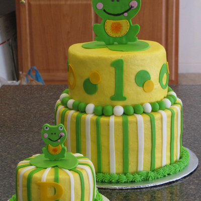 Friendly Frog 1St Birthday Cake (Cricut)