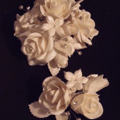 White Roses With Bling