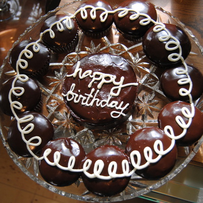 "hostess Style" Mini Cake And Cuppies