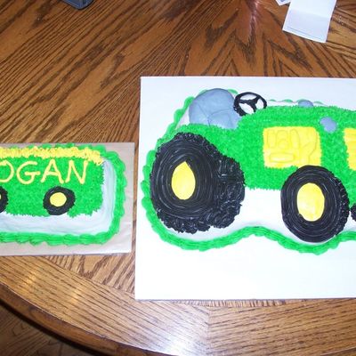 Tractor Cake