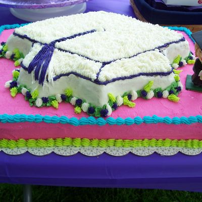 Sheet Cake W/ Graduation Cap