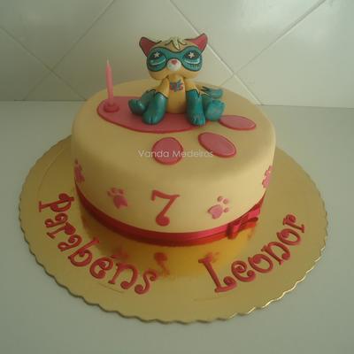 Little Pet Shop Super Hero Kitty