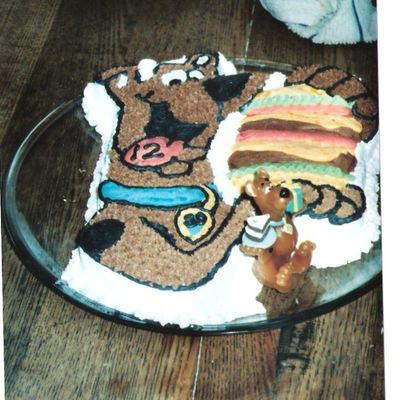 Scooby Doo Cake