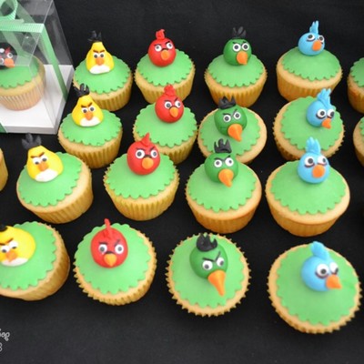 Angry Birds Cupcake Favors