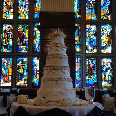 Round Six Tier Wedding Cake