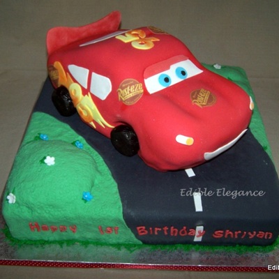 Cars Cake - Lightning Mcqueen