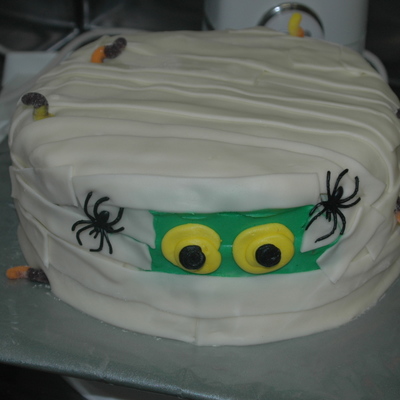 Mummy Cake