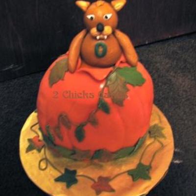 Rufus Pumpkin Fall Tailgate Cake
