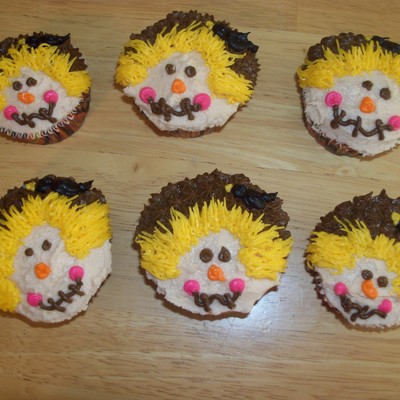 Scarecrow Cupcakes