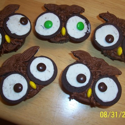 Owl-O-Ween Cupcakes