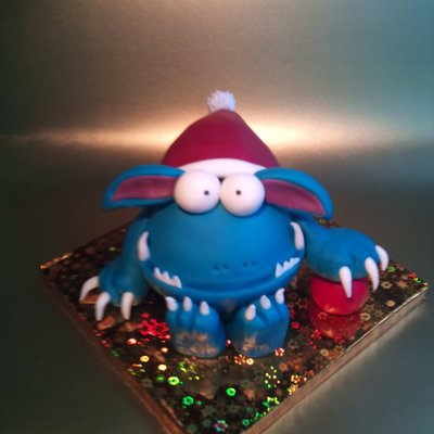 Mini-X-Mas-Monster-Cake