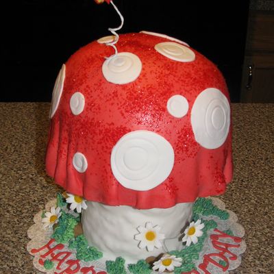 Red Mushroom Cake