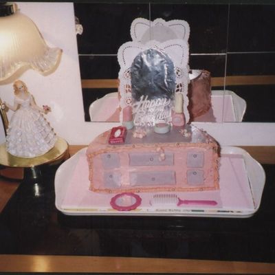 Dressing Table Cake