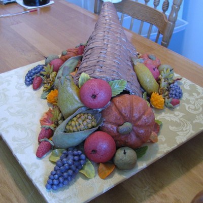 Gingerbread Cornucopia