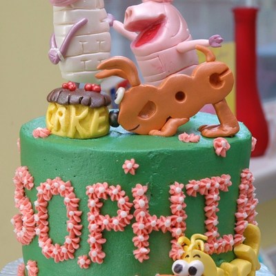 Word World Cake And Cupcakes