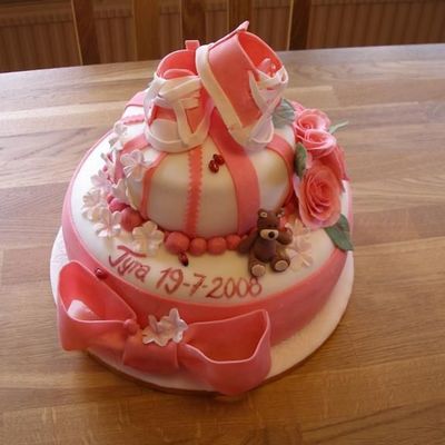 Ladybugs And Mini Converse For Tyra