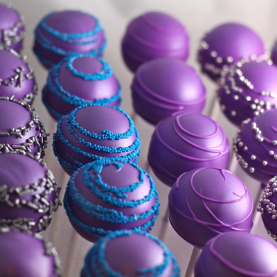 50 And Fabulous! Cake Pops!