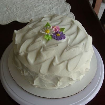 Vanilla Whipped Pillow Top Cake