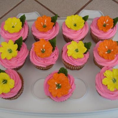 Hawaiian Cupcakes