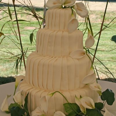 Pleated Cake