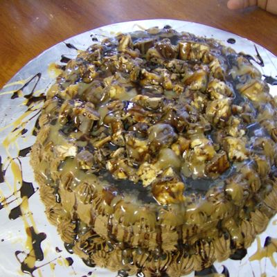 Snickers Cake