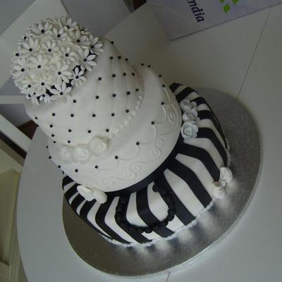 Black/white Wedding Cake!