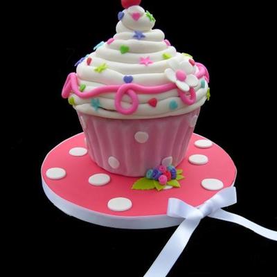 Giant Cupcake!