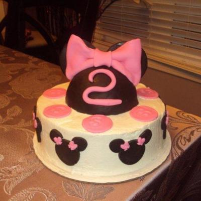 Minnie Mouse Cake