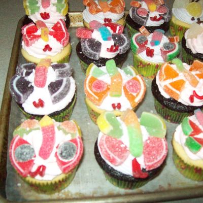 Butterfly Cucakes And Bumble Bees