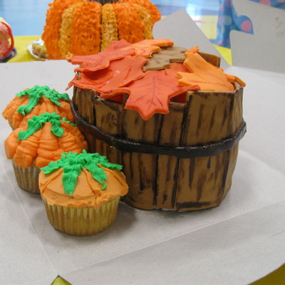 Fall Leaves Cake