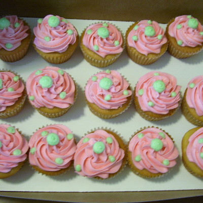 Pink/peachy Green Polka Dot Cupcakes