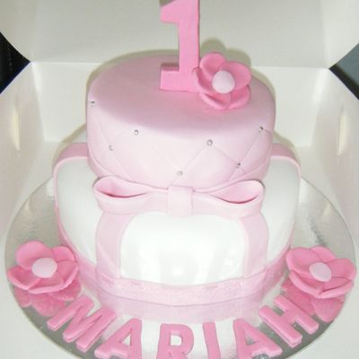 Girls 1St Birthday Cake