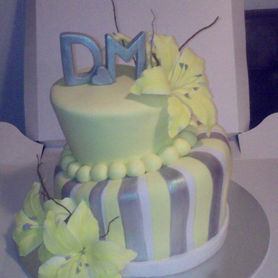 Yellow Oriental Lillies Wedding Cake