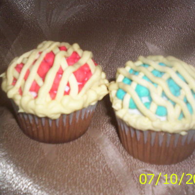 Cherry N Blueberry Pie Cupcake