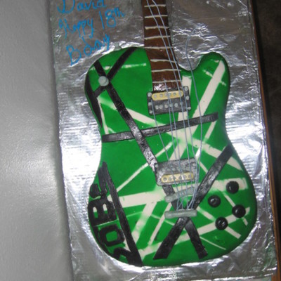 Guitar Cake