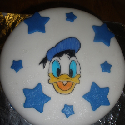 Donald Duck Cake