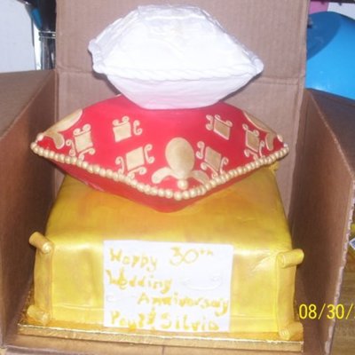 30 Th Anniversary Pillow Cake