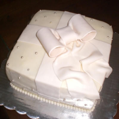 "the Present" Cake